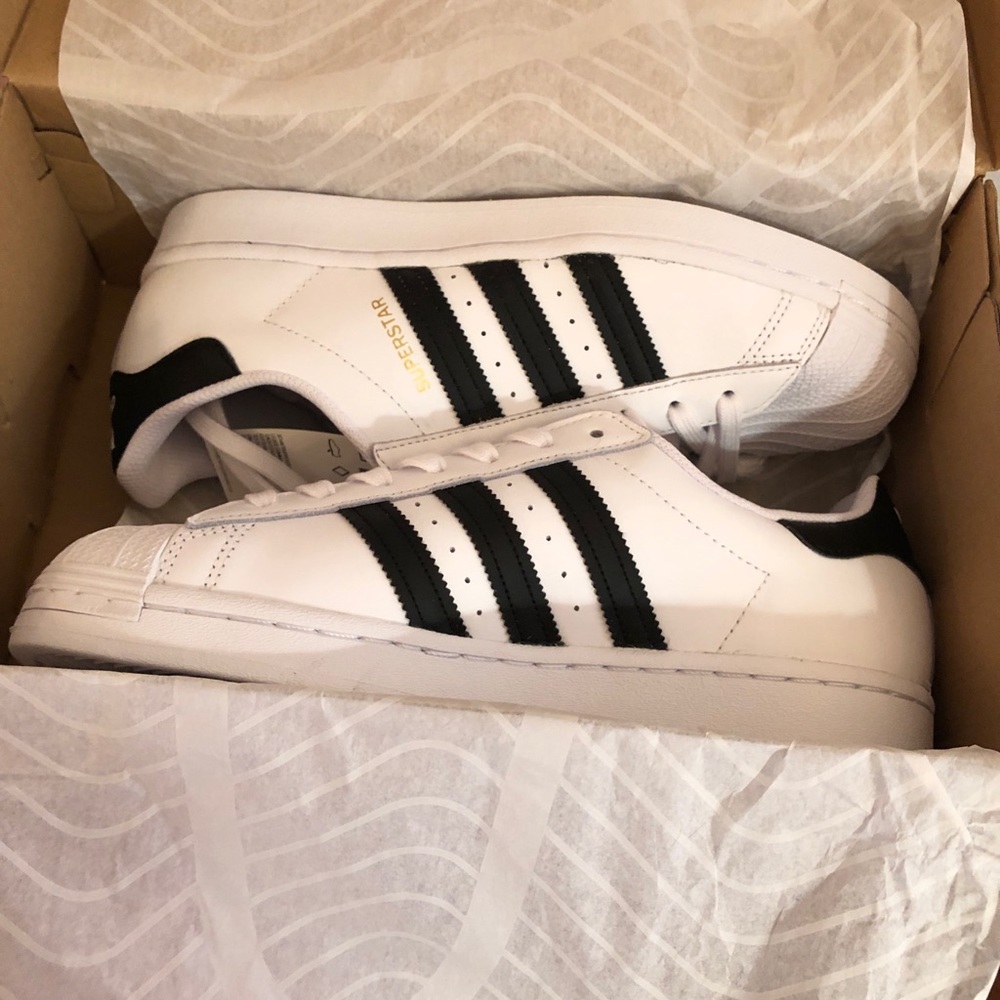 Adidas Superstar Sneakers Cloud White 8.5 New